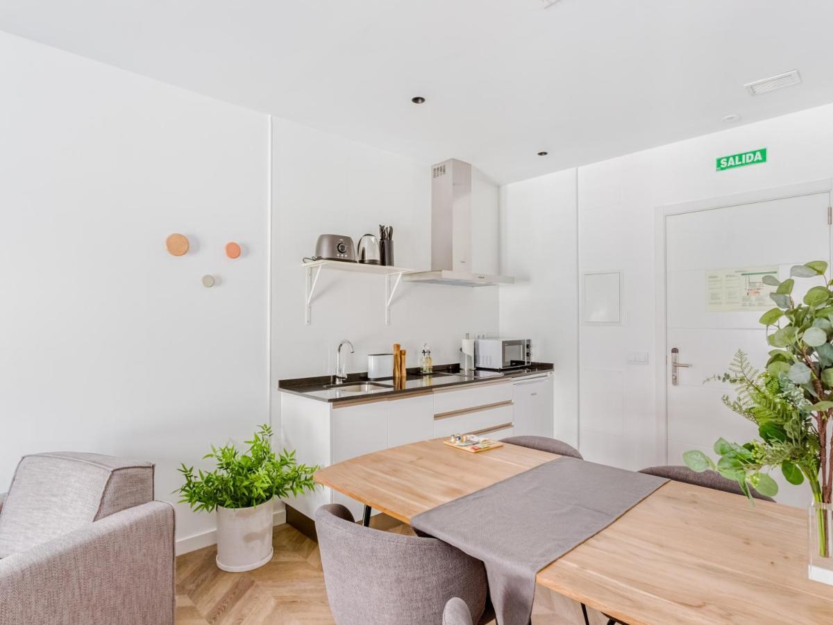 Limehome Calle Ancha Del Carmen - Digital Access Hotel apartamentowy