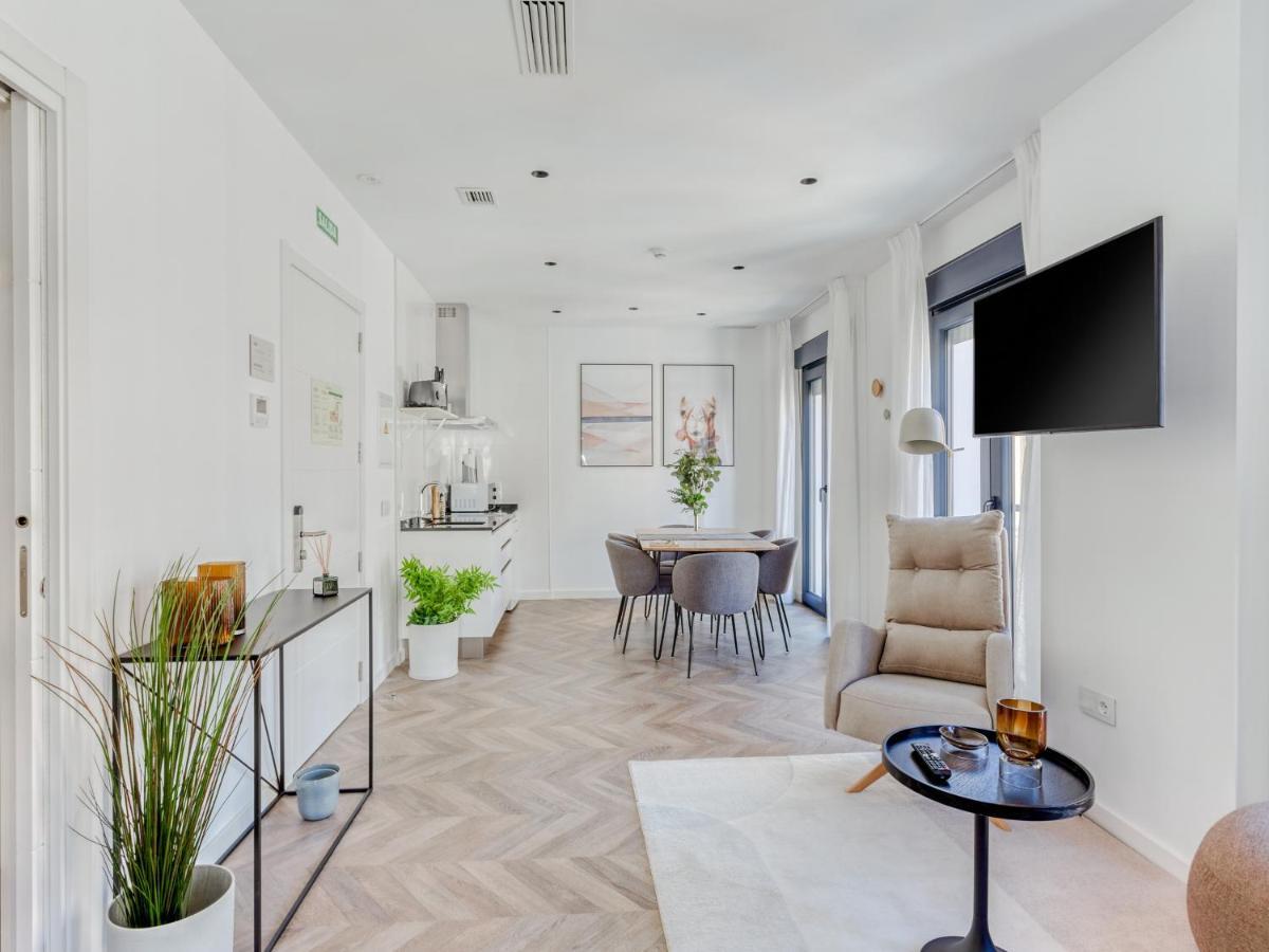 Limehome Calle Ancha Del Carmen - Digital Access Hotel apartamentowy Malaga